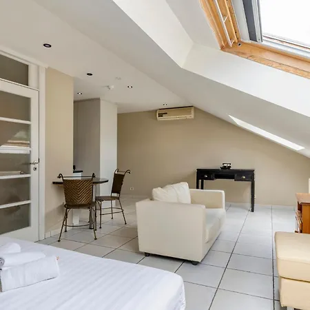 Herberg Sleep&go Brussels South Sint-Genesius-Rode